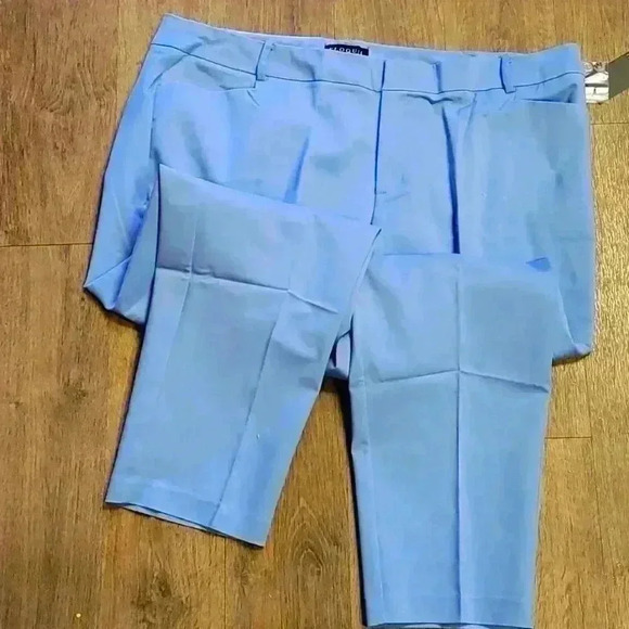 Pant - Picture 1 of 4